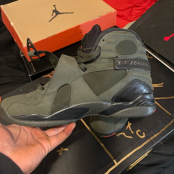 Jordan 8 - Picture 10 of 11